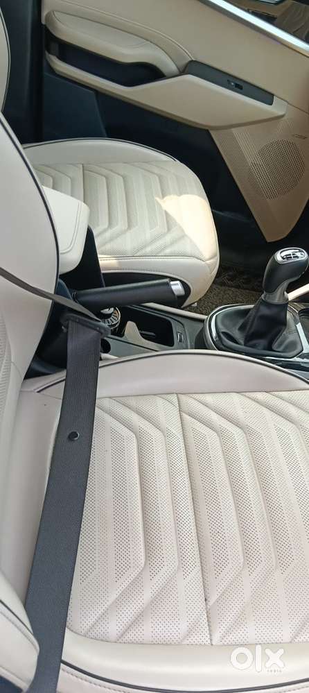 Kia Carens 2024 Diesel Well Maintained