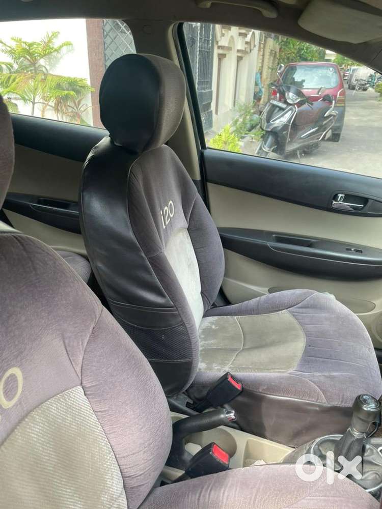Hyundai I20 2011 Petrol 70000 Km Driven