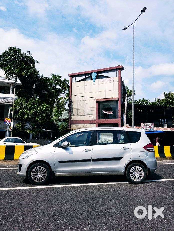Maruti Suzuki Ertiga 1.5 Vxi, 2014, Petrol