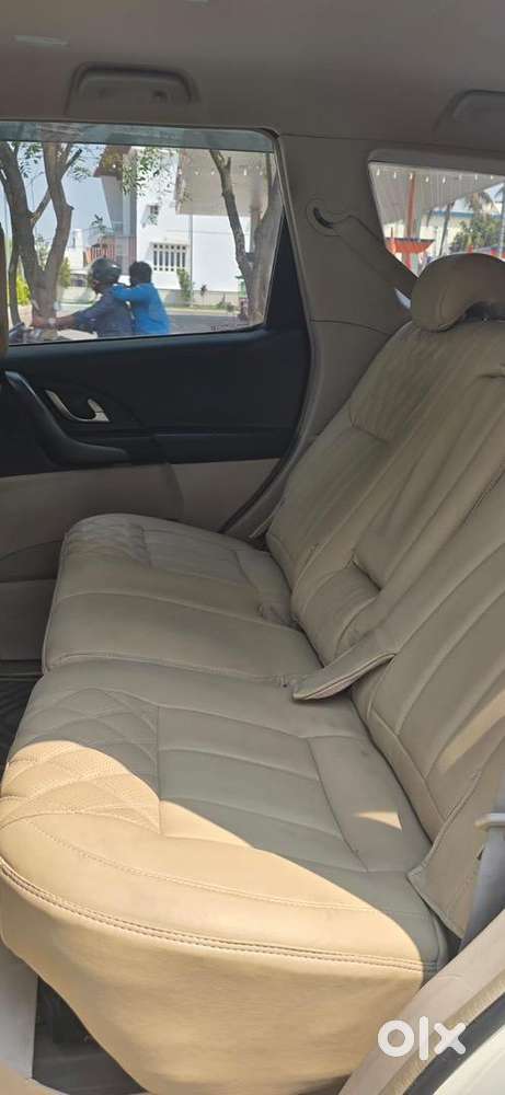 Mahindra Xuv500 2016