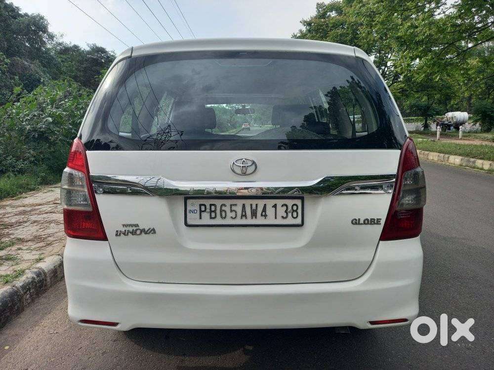 Toyota Innova 2.5 G (diesel) 7 Seater Bs Iv, 2011, Diesel