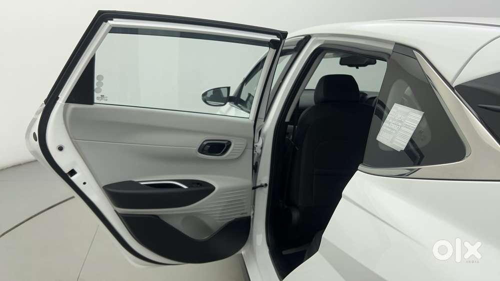 Hyundai New I20 1.2 Asta (o) Ivt, 2024, Petrol