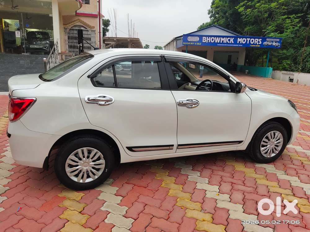 Maruti Suzuki Dzire 1.2 Vxi Cng, 2023, Cng & Hybrids
