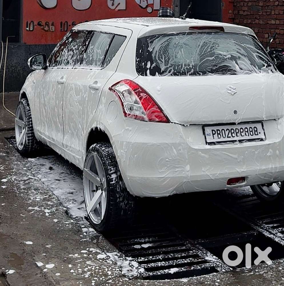 Maruti Suzuki Swift 2015 Diesel 64000 Km Driven