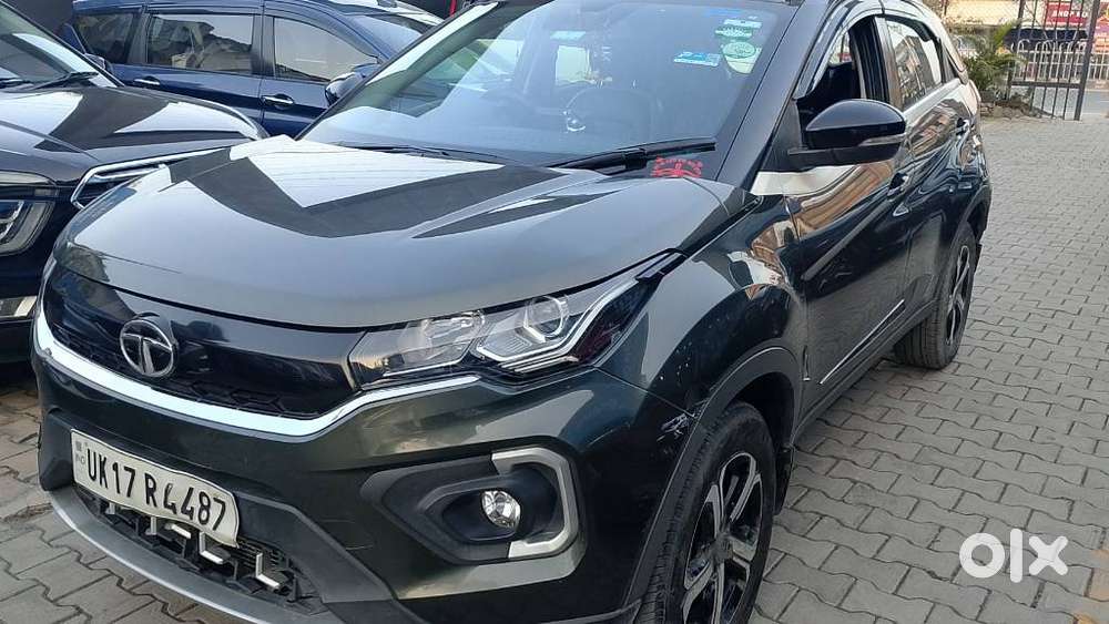 Tata Nexon, 2022, Petrol
