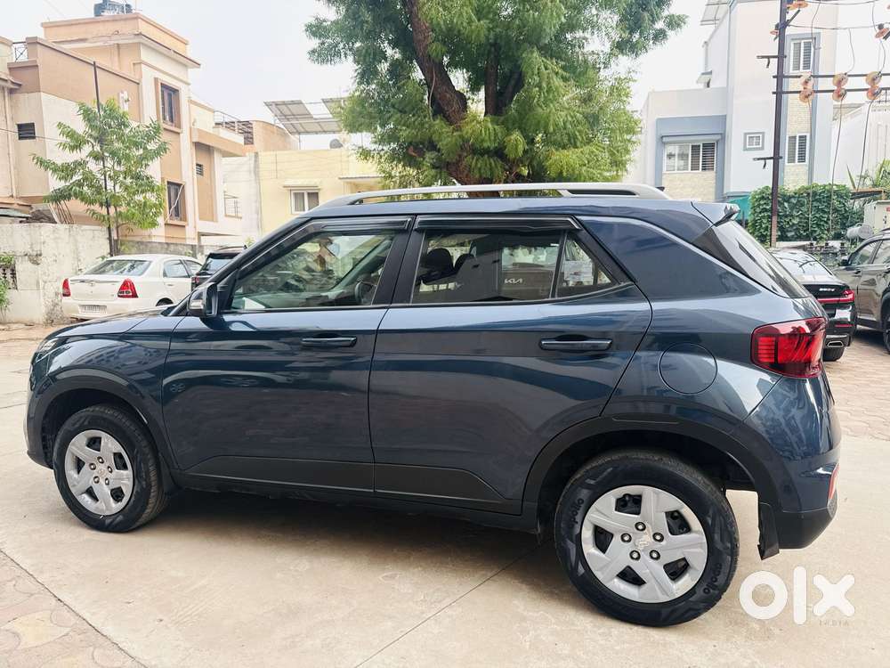 Hyundai Venue 1.2 S Plus, 2021, Petrol