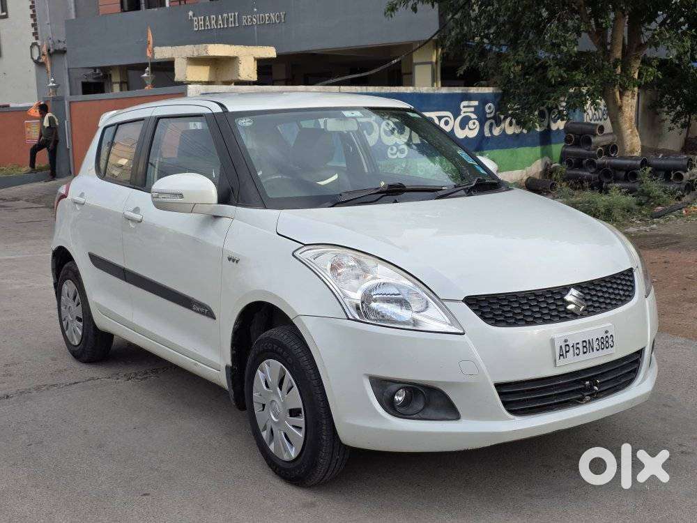 Maruti Suzuki Swift Vxi 1.2 Abs Bs-iv, 2014, Petrol