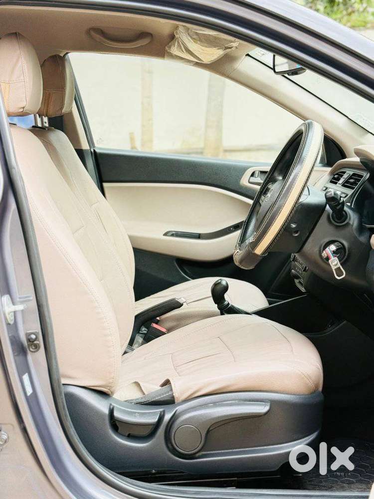 Hyundai I20 Sportz 1.2 Mt Dual Tone, 2017, Petrol