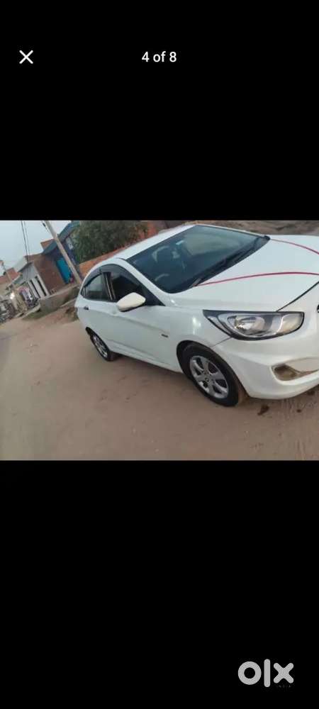 Hyundai Verna 2013 मॉडल गाड़ी है गाड़ी Full Condation में है
