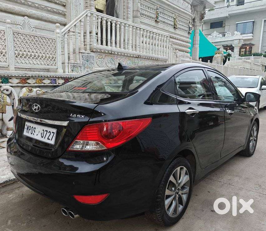 Hyundai Verna Fluidic 1.6 Vtvt Sx Opt, 2014, Petrol