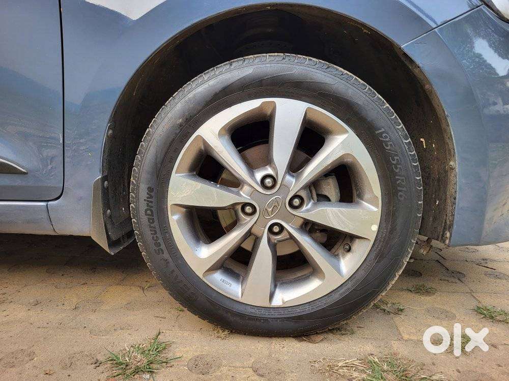 Hyundai Elite I20 Sportz (o) 1.2, 2015, Petrol