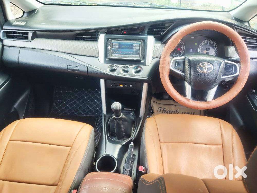 Toyota Innova Crysta 2.4 G Plus Mt 8 Str, 2017, Diesel
