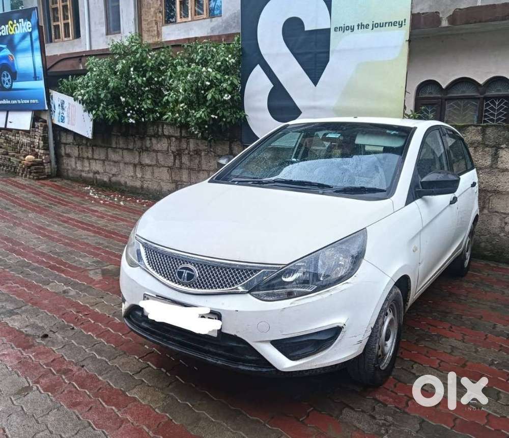 Tata Bolt Revotron Xe, 2017, Petrol