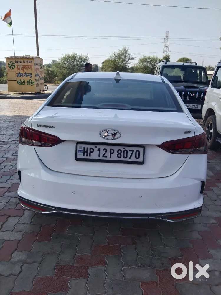 Hyundai Verna 2023 Petrol Well Maintained Army Person Driven