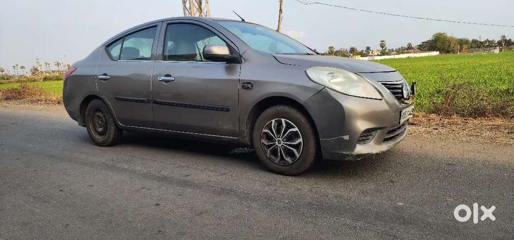 Nissan Sunny 2012 Diesel 180000 Km Driven