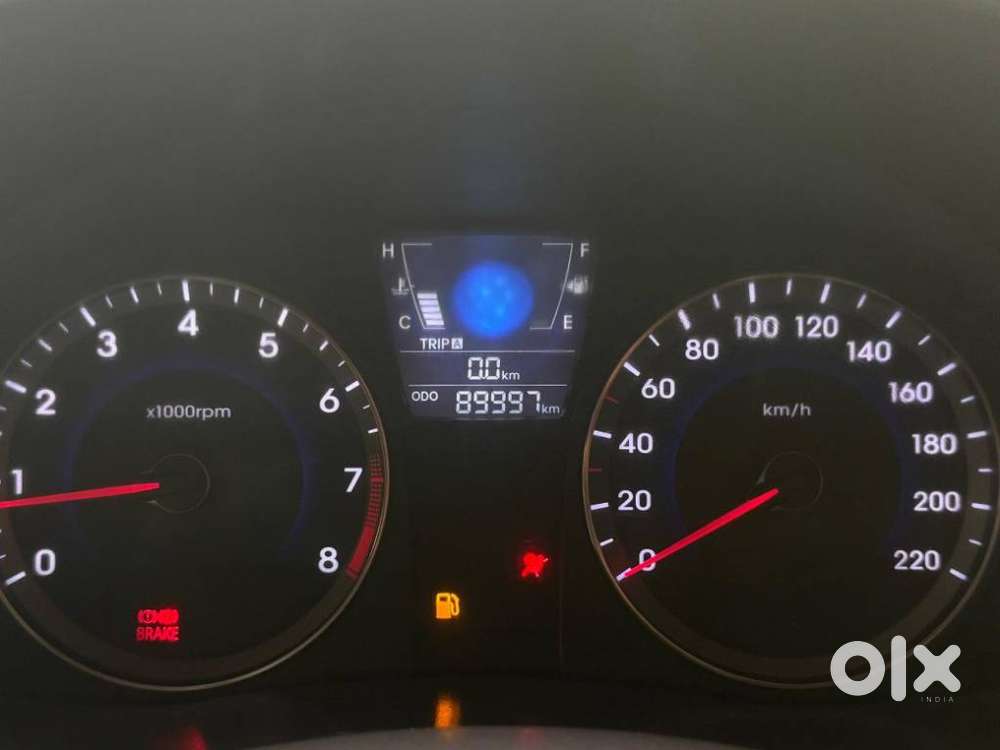 Hyundai Verna 1.6 Ex Vtvt, 2011, Petrol