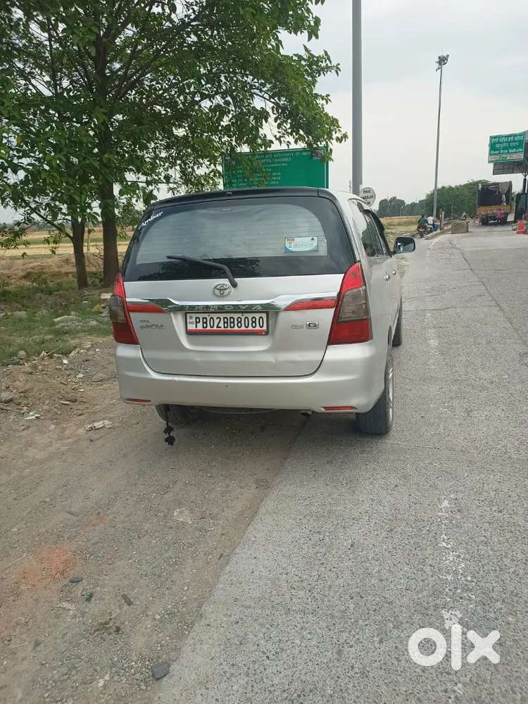 Toyota Innova 2010 Diesel 190000 Km Driven