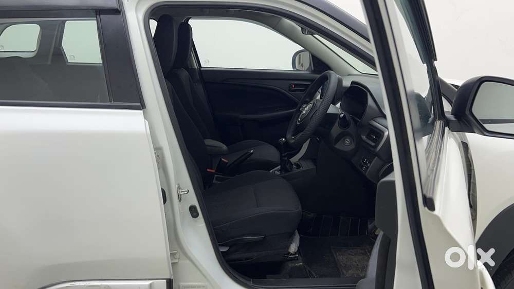 Maruti Suzuki Vitara Brezza 1.5 Zxi Plus At Dual Tone, 2022, Petrol