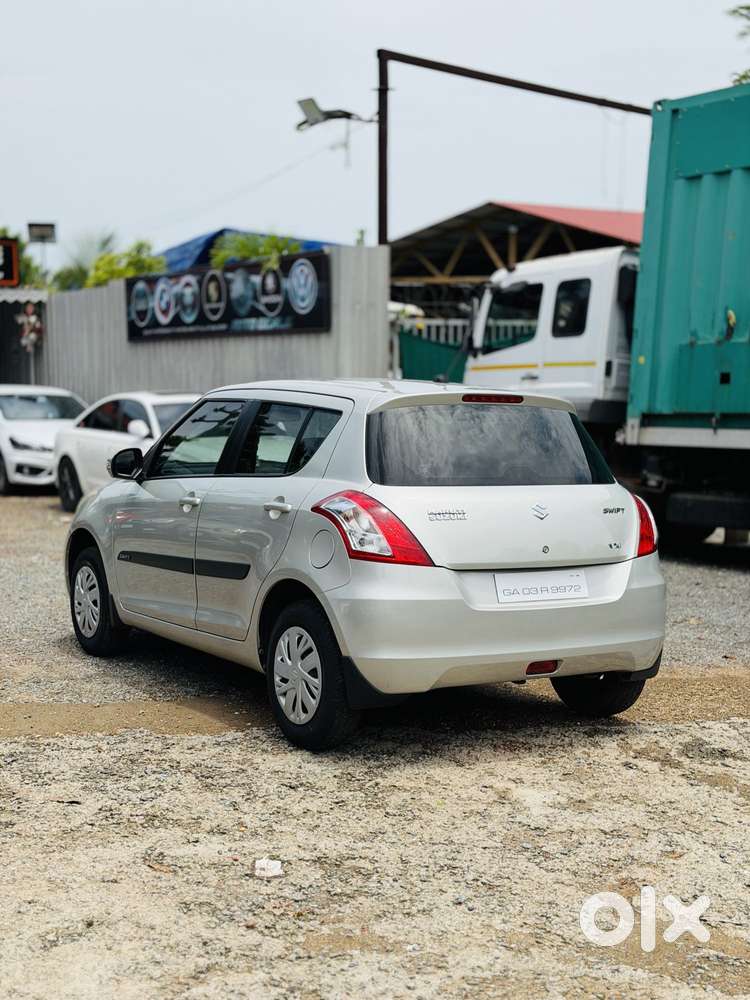 Maruti Suzuki Swift Vxi With Abs, 2017, Petrol