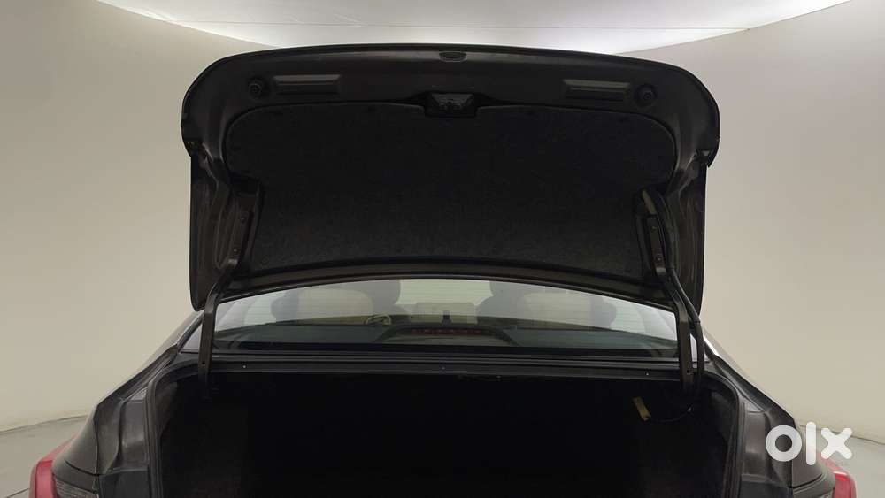 Honda City 1.5 Zx Cvt I-vtec, 2023, Petrol