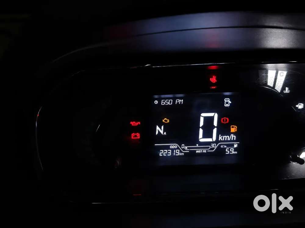 Tata Tiago 2025 Petrol 22319 Km Driven