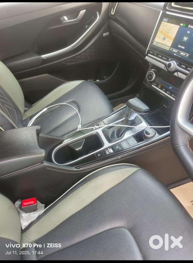 Hyundai Alcazar Signature 2023