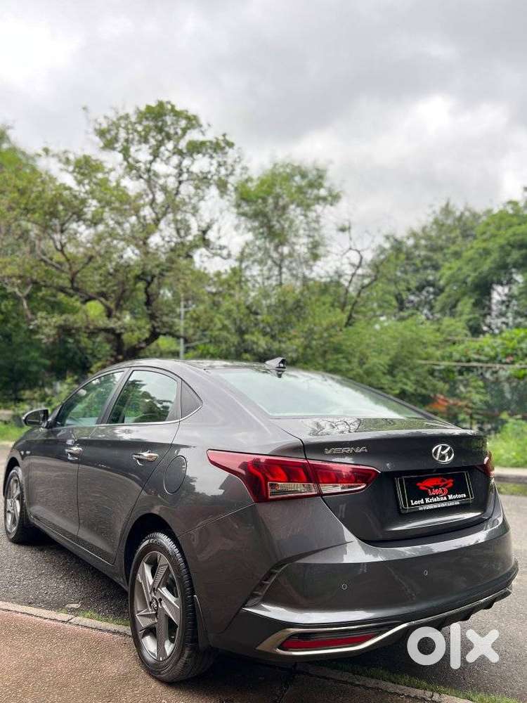 Hyundai Verna 1.5 Sx (o) Ivt, 2020, Petrol
