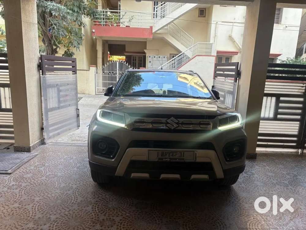 Vitara Breeza Zxi Petrol Manual Transmission