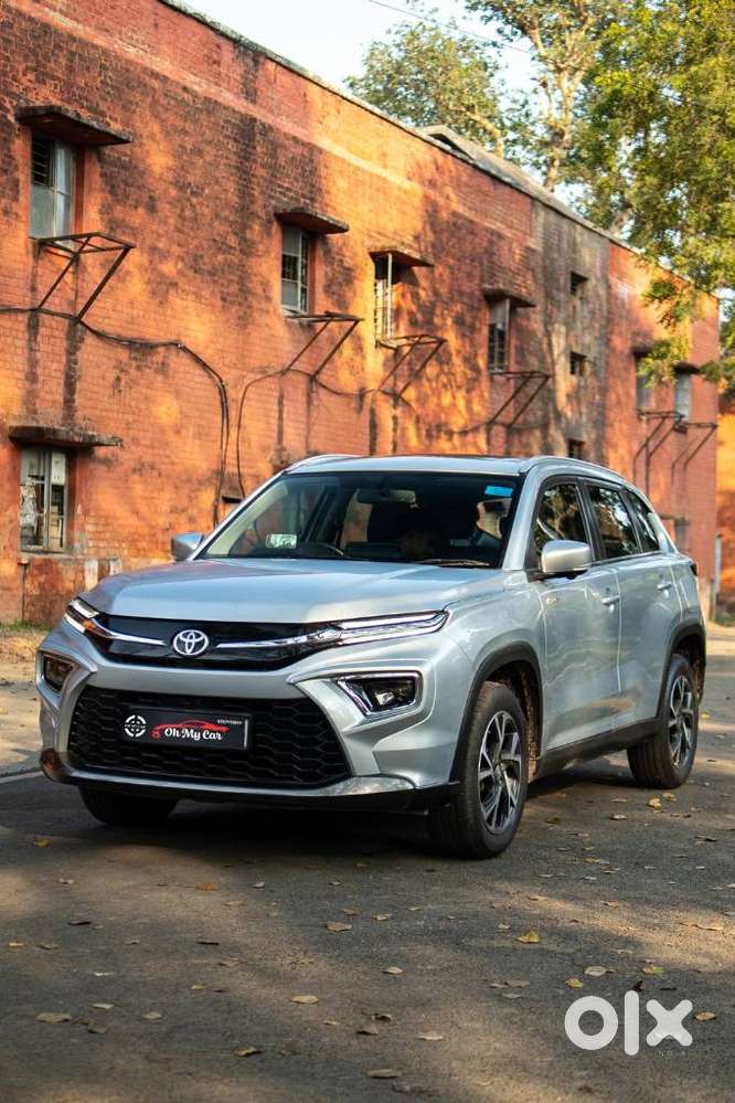 Toyota Urban Cruiser Hyryder, 2023, Petrol