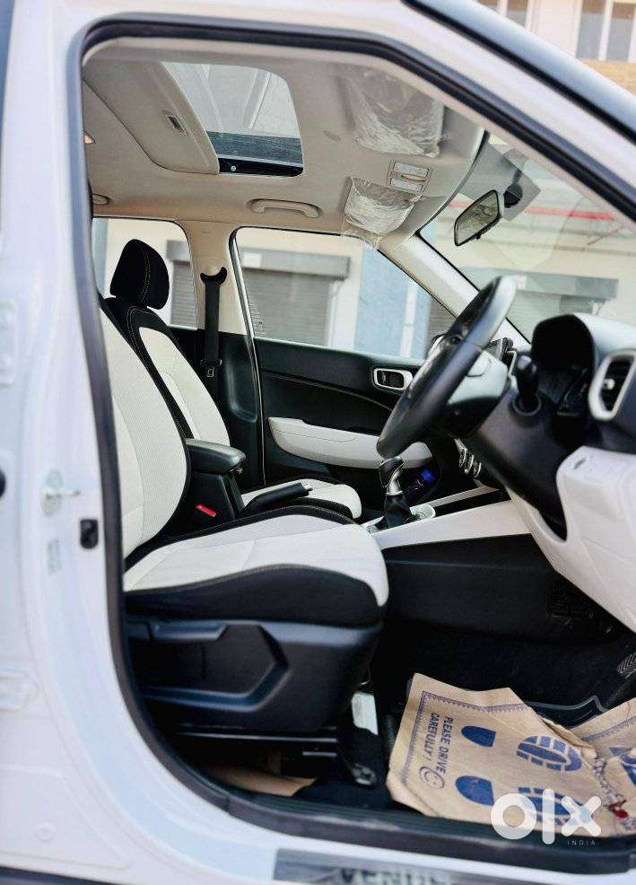 Hyundai Venue Sx Mt, 2024, Diesel