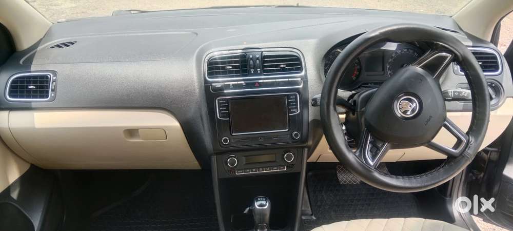 Skoda Rapid 1.5 Tdi Style/1.5 At Style, 2017, Diesel