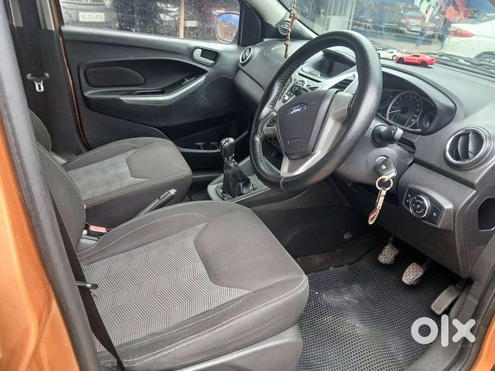 Ford Figo 2012-2015 Petrol Titanium, 2016, Petrol