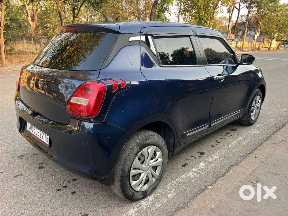 Maruti Suzuki Swift Vxi + Manual, 2022, Petrol