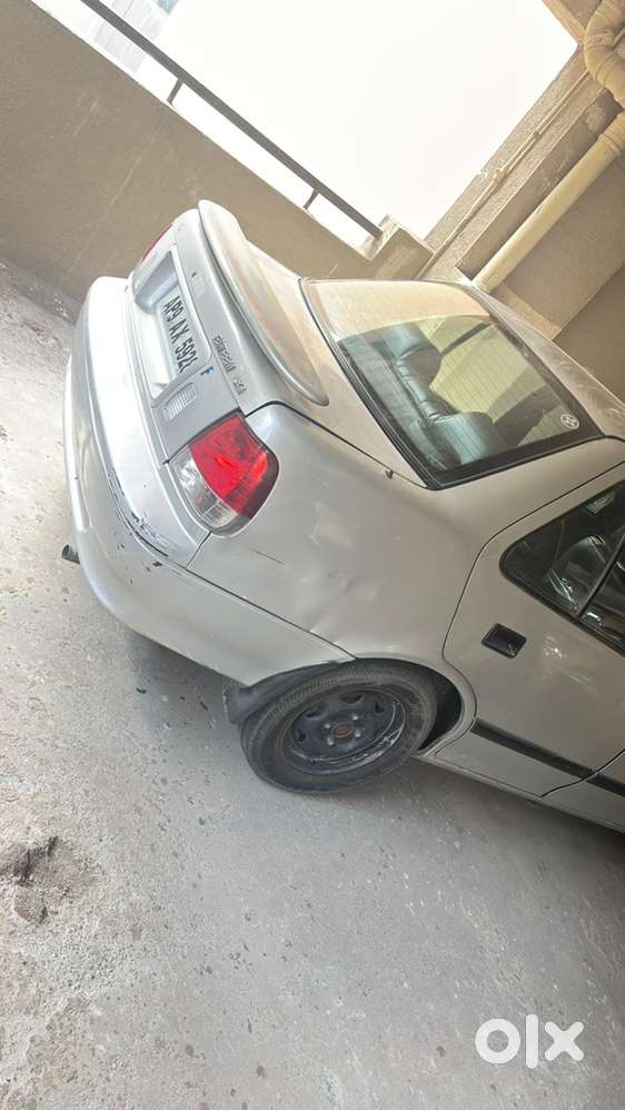 Esteem Vxi Maruti 2004