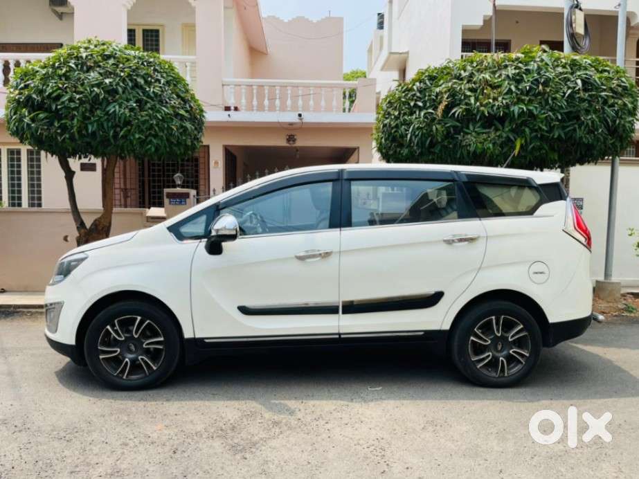 Mahindra Marazzo M8 8str, 2019, Diesel