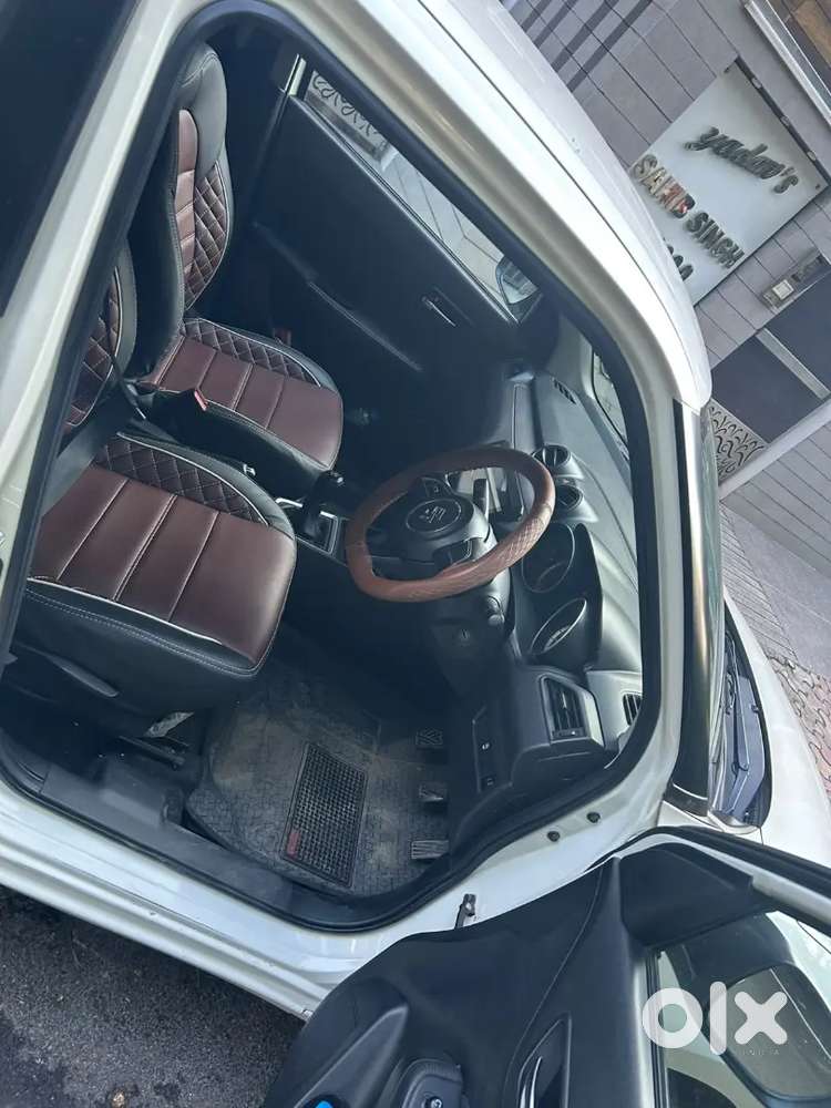 Maruti Suzuki Swift 2022.        New Condition Seat Cover New Alloy Wh