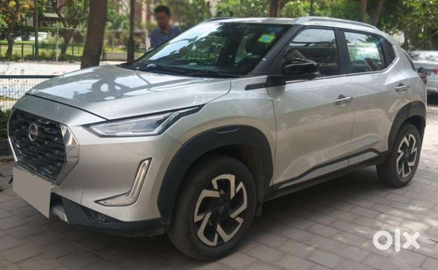 Nissan Magnite 1.0 Xv Premium, 2023, Petrol