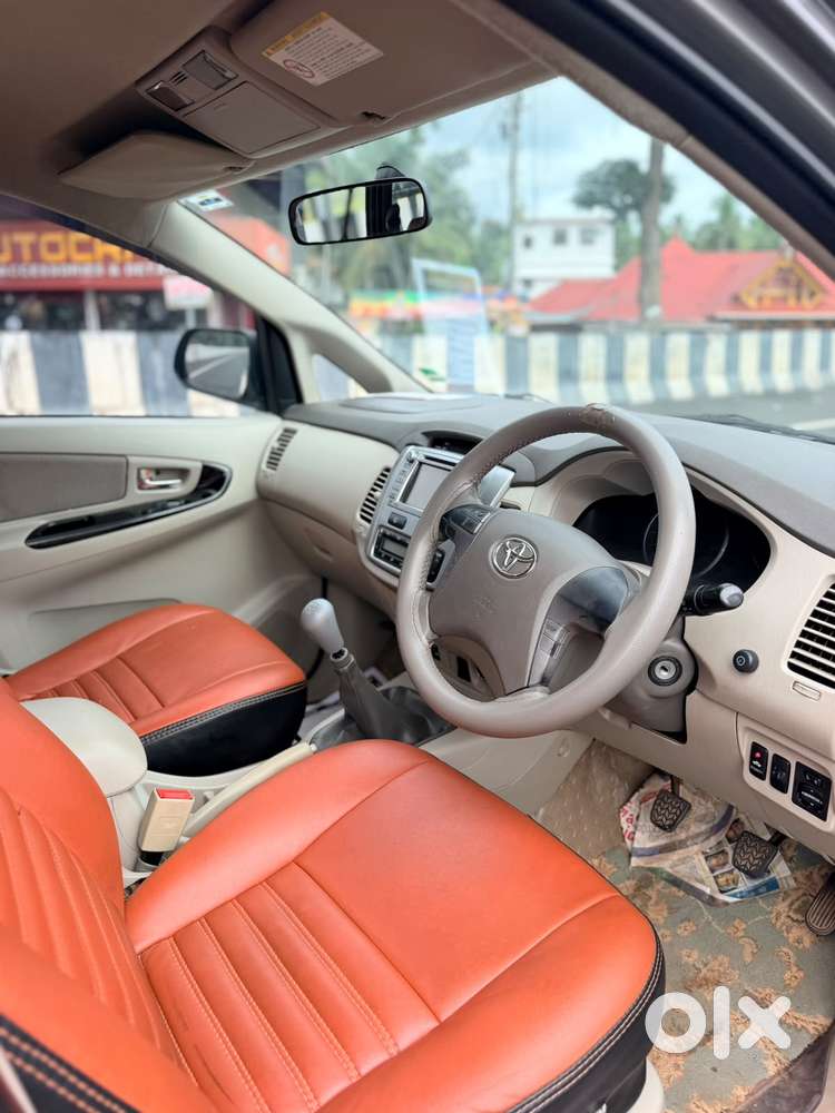 Toyota Innova 2.5 Vx 8 Str Bs-iii, 2012, Diesel