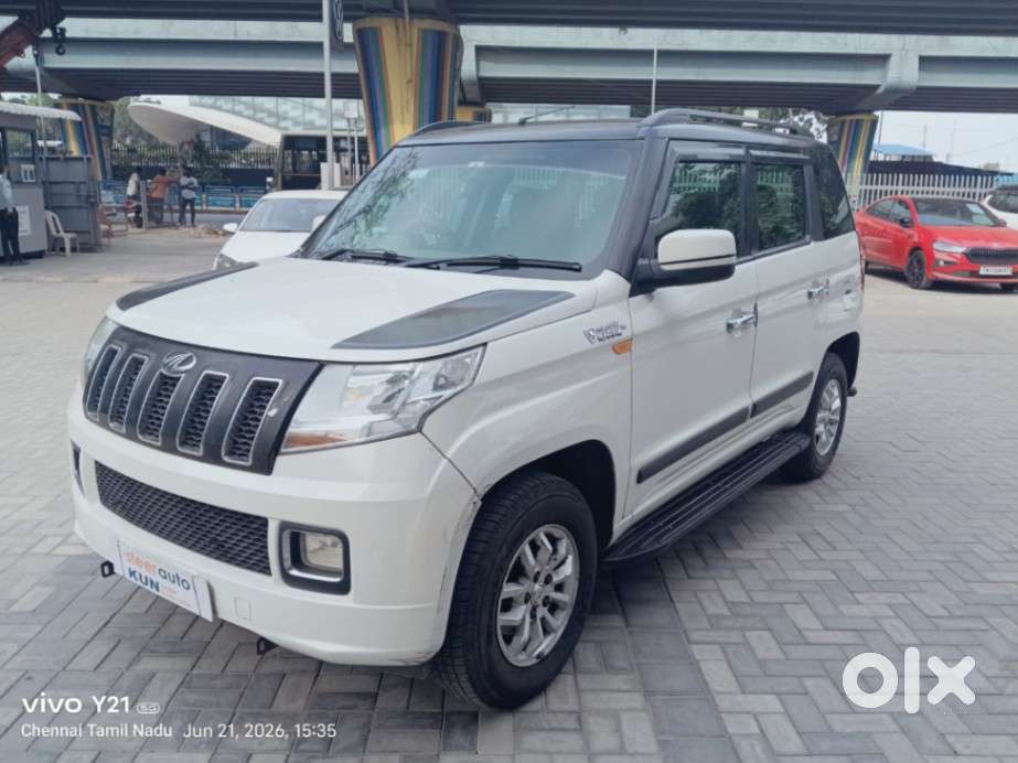 Mahindra Tuv 300 T8, 2016, Petrol