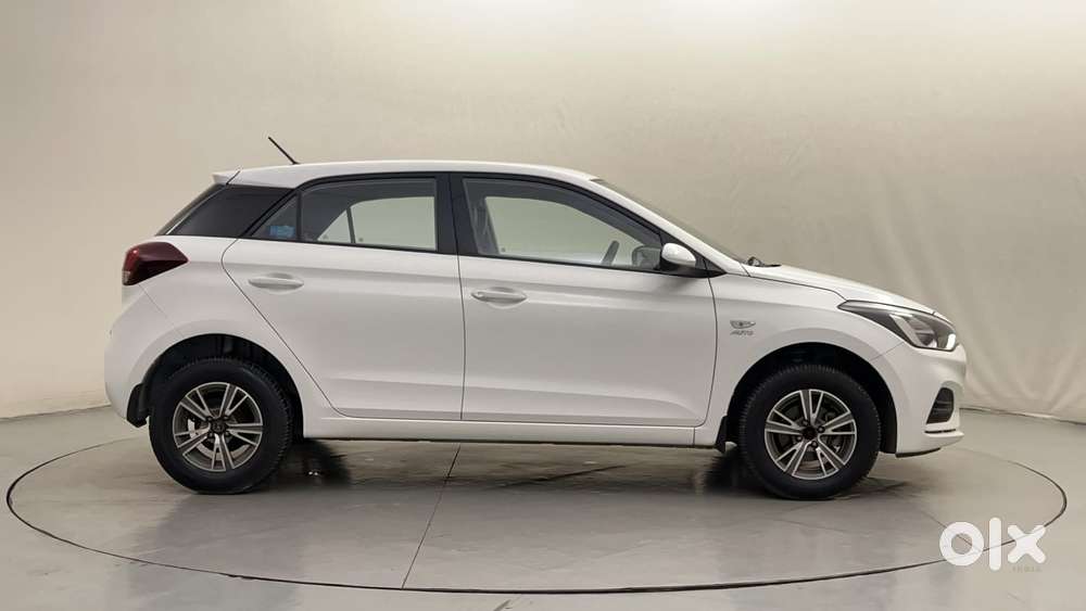 Hyundai Elite I20 1.2magna Executive At, 2018, Petrol