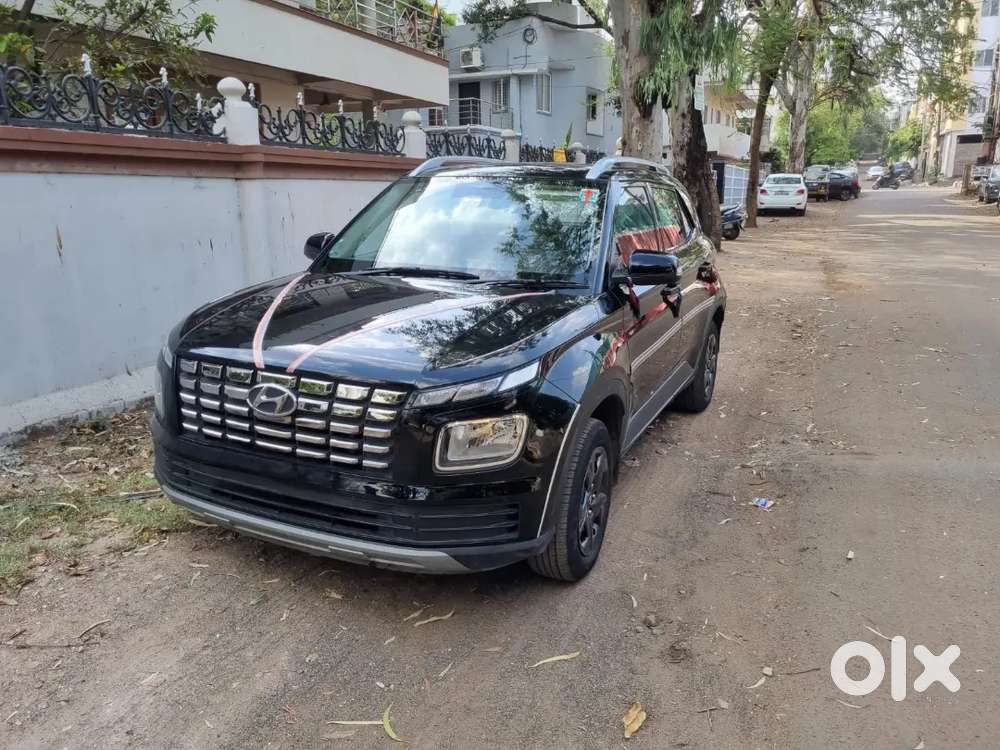 It Has 6 Air Bags And It Is 6 Months Old