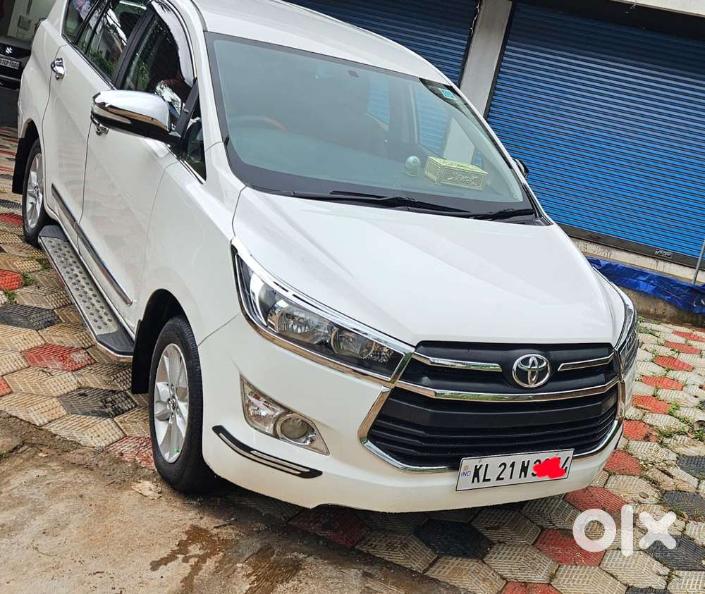 Toyota Innova Crysta G 8 Str, 2017, Diesel