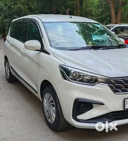 Maruti Suzuki Ertiga 1.5 Vxi, 2024, Petrol
