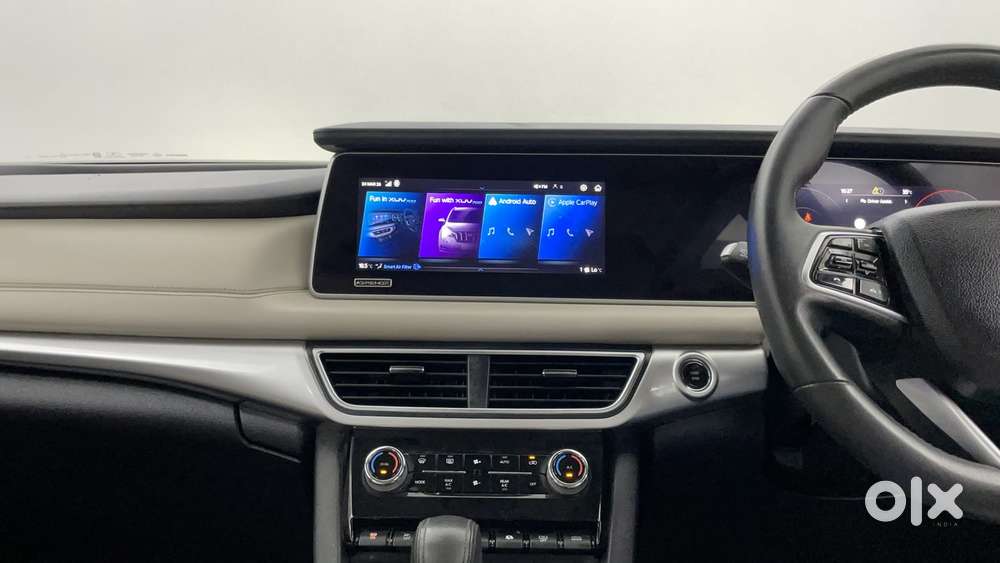 Mahindra Xuv700 2.2 Ax 7 Diesel At Luxury Pack Str, 2023, Diesel