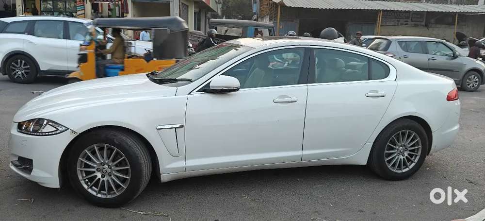 Jaguar Xf 2013 Diesel 55000 Km Driven