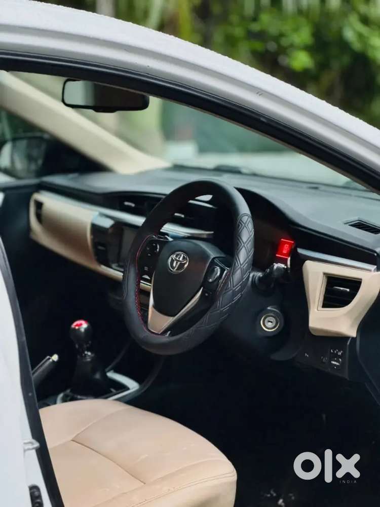 Toyota Corolla Altis 2015