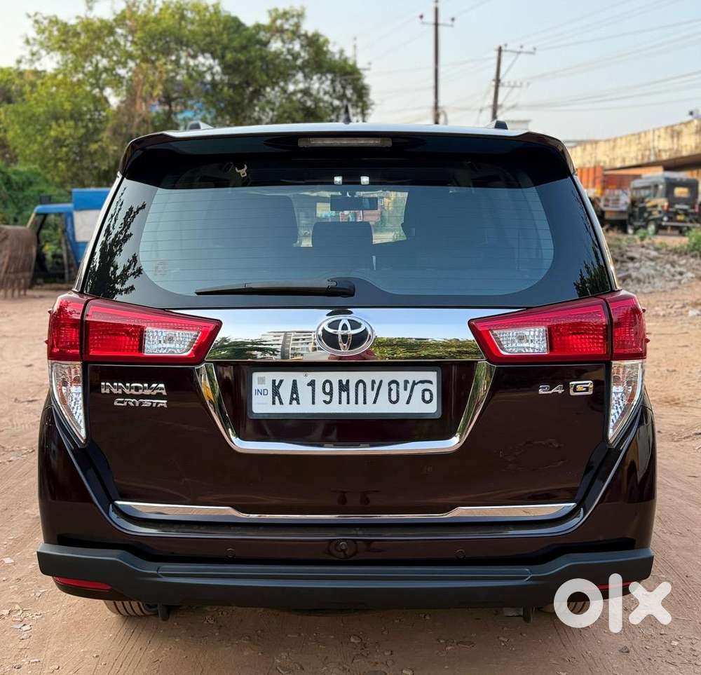 Toyota Innova Crysta 2017 Diesel 32000 Km Driven