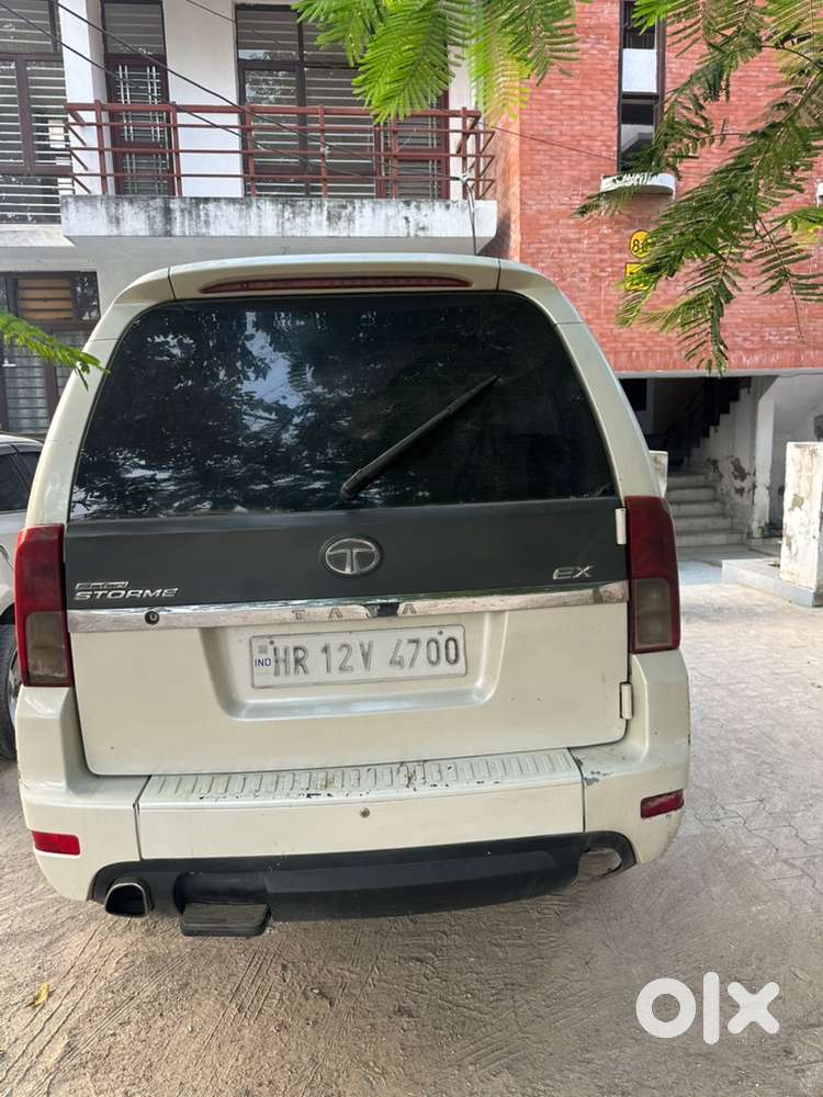 Tata Safari Storme Diesel 2013