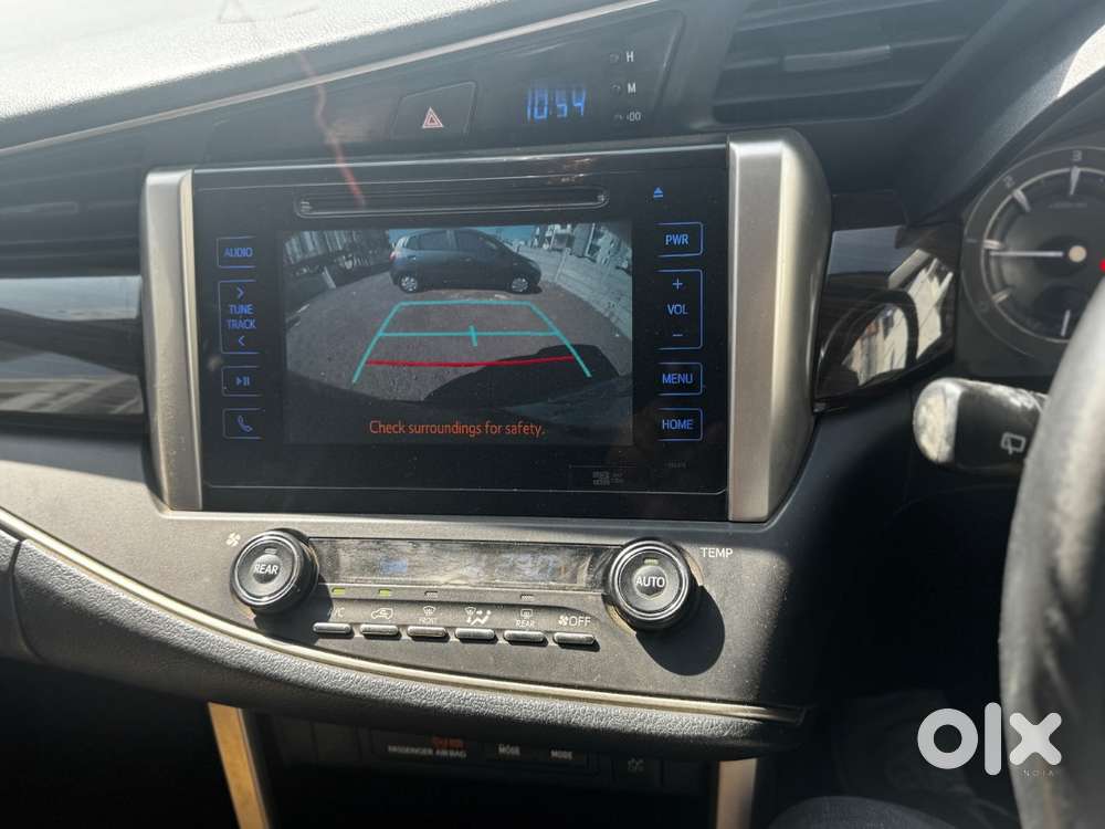 Toyota Innova Crysta 2016 Diesel 161000 Km Driven