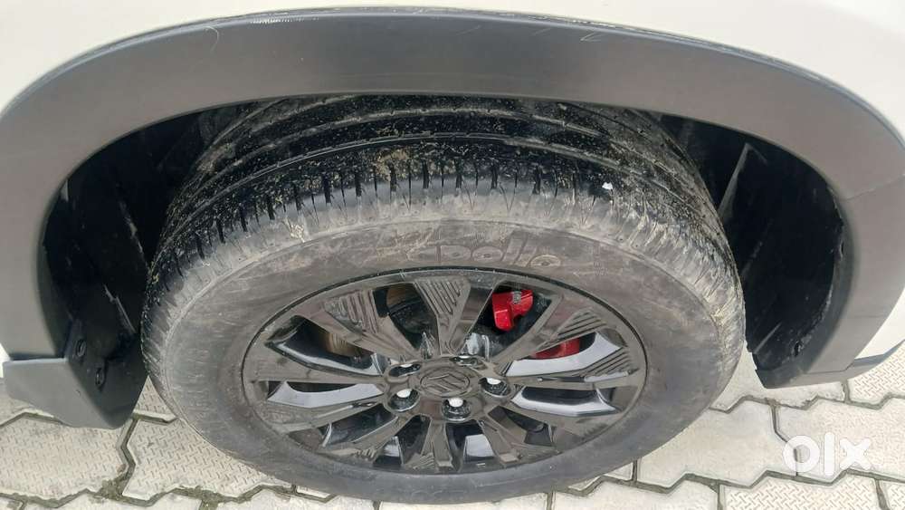 Maruti Suzuki Brezza Zxi Plus At, 2021